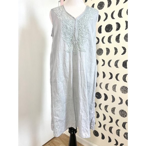 chelsea and theodore embroidered dress